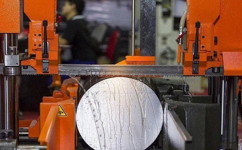 青羊立式金属带锯床切削出现跑带故障解决方法! 青羊立式金属带锯床切削出现跑带故障解决方法!